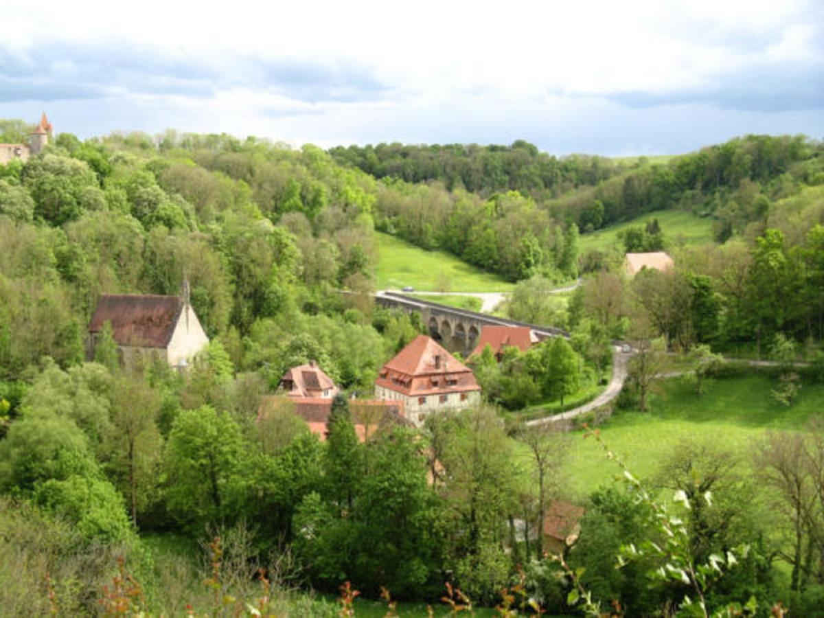 Herrnmuehle - Pension & Ferienwohnungen Rothenburg ob der Tauber Exterior foto
